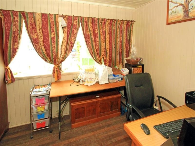 2 Quarry Street, The Range QLD 4700