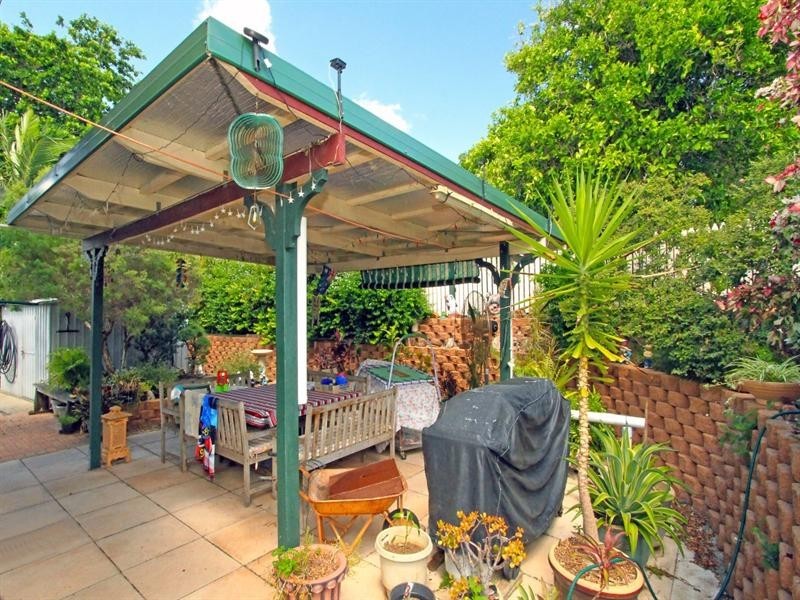 2 Quarry Street, The Range QLD 4700