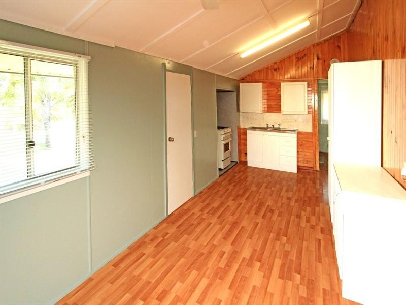 15 Werner Street, Park Avenue QLD 4701