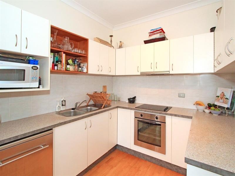 2/260 Quay Street, Rockhampton City QLD 4700