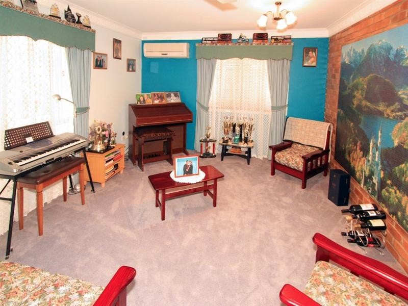 7 Schlencker Drive, Glenlee QLD 4711