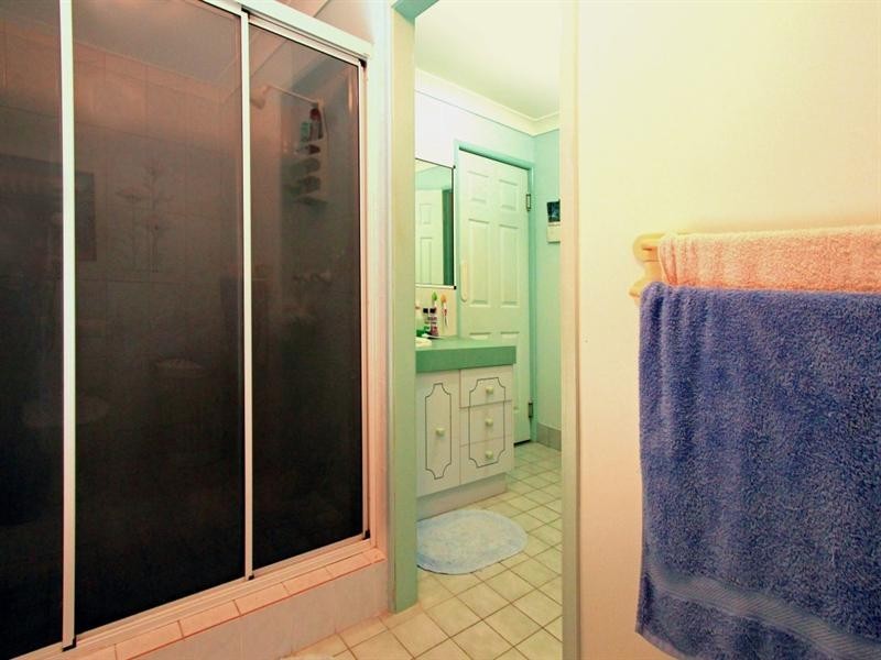 7 Schlencker Drive, Glenlee QLD 4711