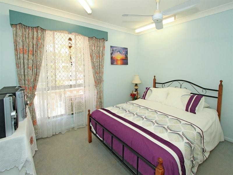 7 Schlencker Drive, Glenlee QLD 4711