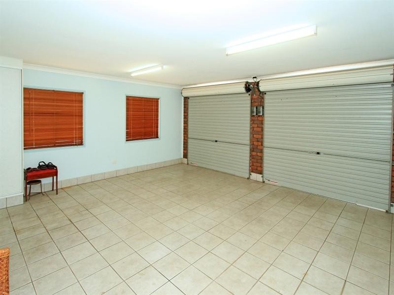 7 Schlencker Drive, Glenlee QLD 4711