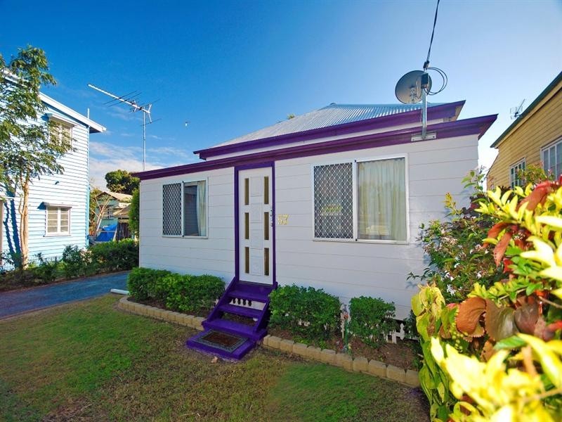 57 Lakes Creek Road, Berserker QLD 4701