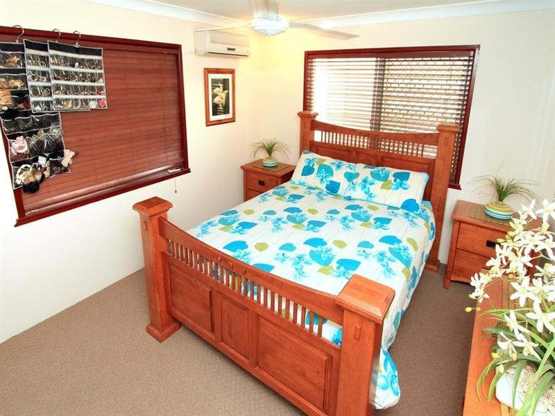 16 Harwood Street, Park Avenue QLD 4701