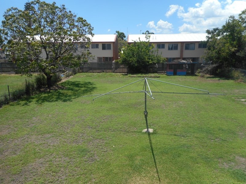 69 Livingstone Street, Berserker QLD 4701