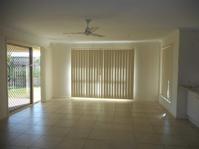 2 Justin Street, Gracemere QLD 4702
