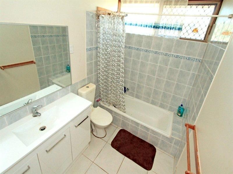 19 Vass Road, Etna Creek QLD 4702