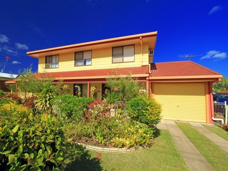 9 Hinton Street, Koongal QLD 4701