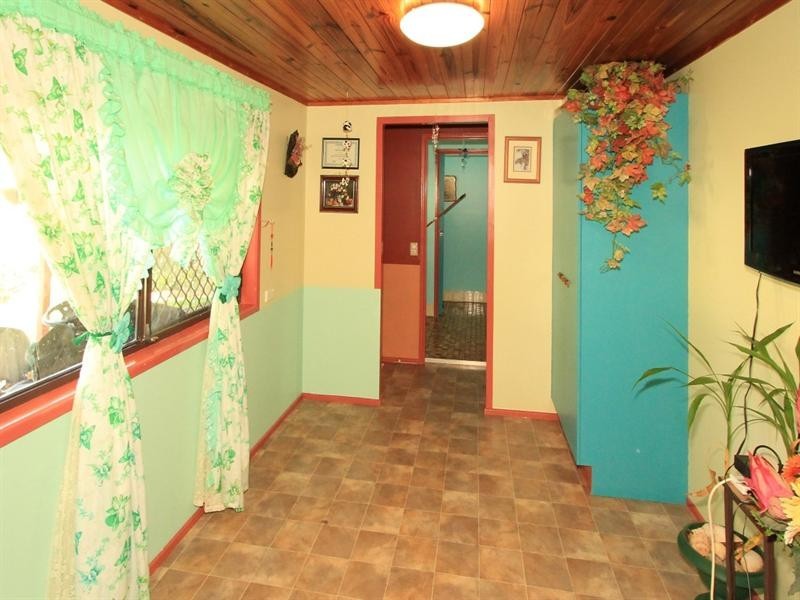 9 Hinton Street, Koongal QLD 4701