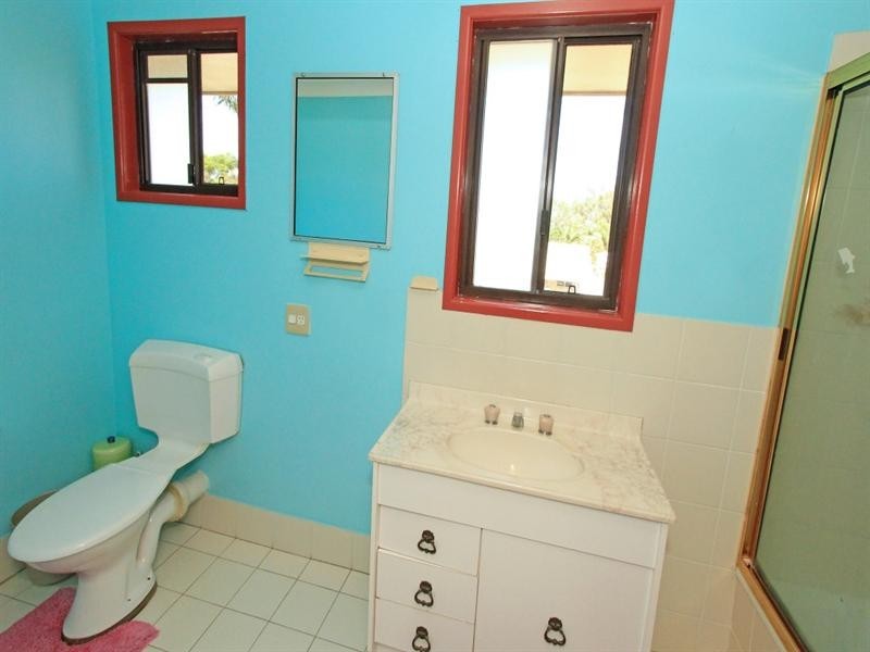 9 Hinton Street, Koongal QLD 4701