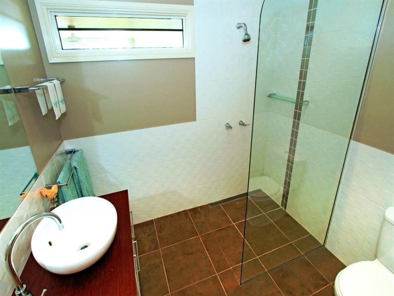 99 Ward Street, The Range QLD 4700