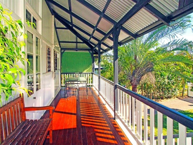 99 Ward Street, The Range QLD 4700