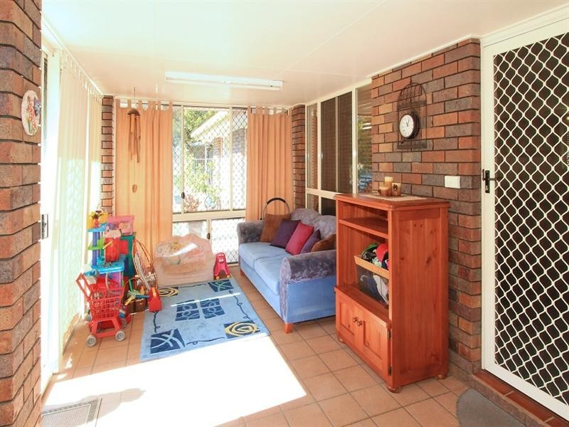 49 Schlencker Drive, Glenlee QLD 4711