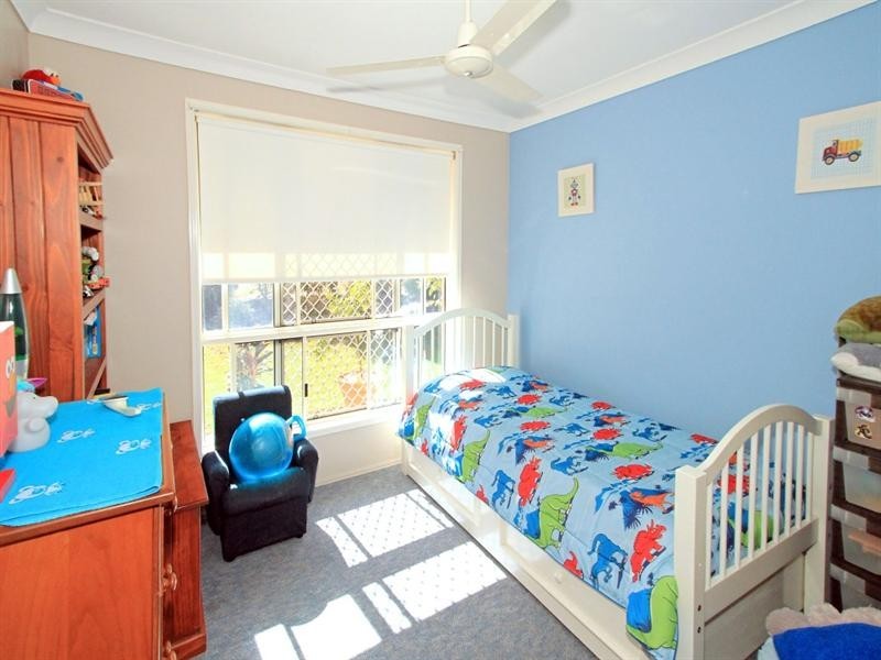 49 Schlencker Drive, Glenlee QLD 4711