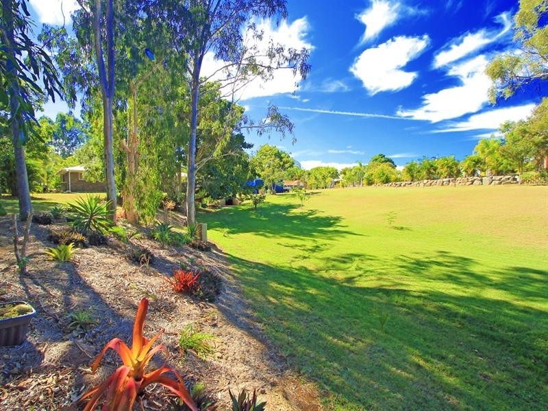 49 Schlencker Drive, Glenlee QLD 4711