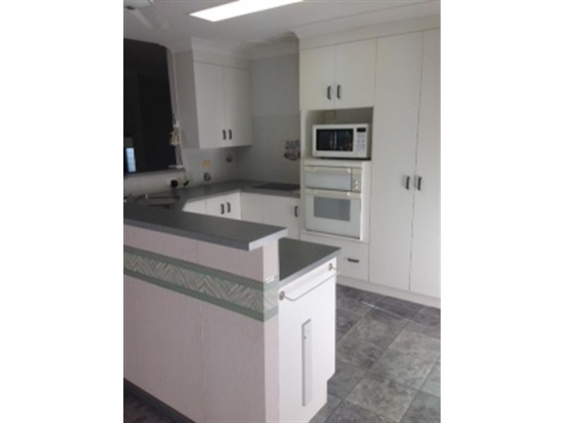 6 Davey Avenue, Frenchville QLD 4701