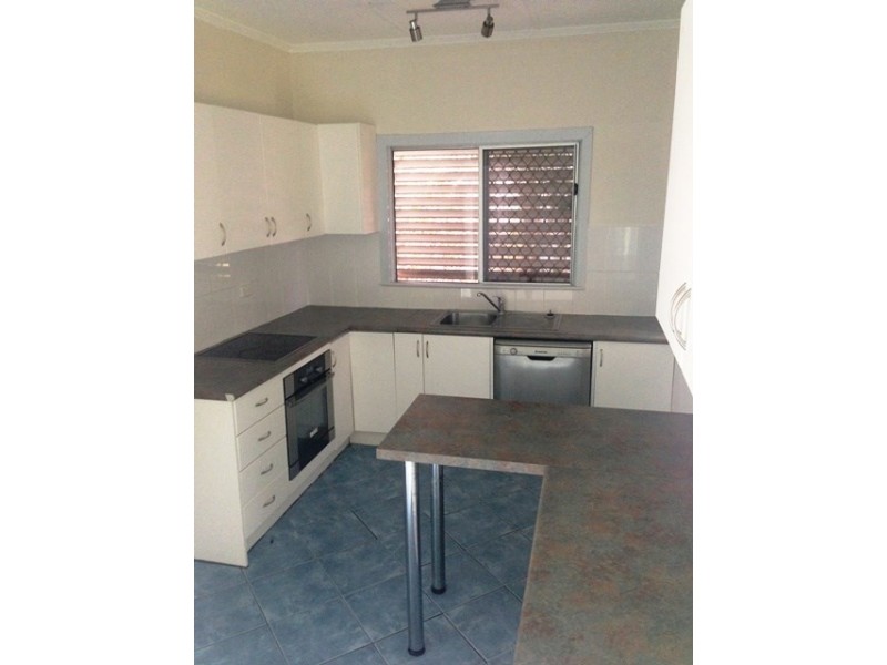 101 Livingstone Street, Berserker QLD 4701