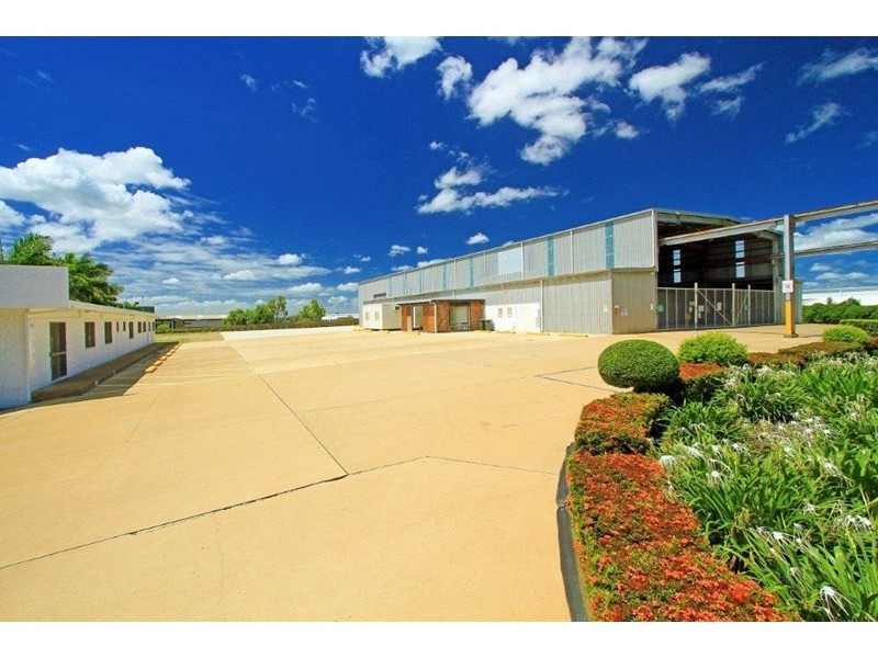 9 Bush Crescent, Parkhurst QLD 4702