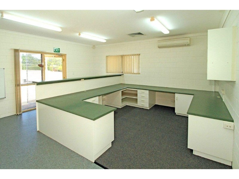 9 Bush Crescent, Parkhurst QLD 4702
