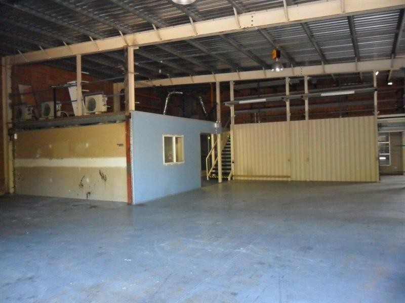 94 Elphinstone, Berserker QLD 4701