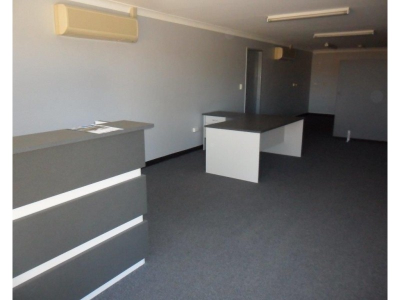 15 Quinn Street, Kawana QLD 4701