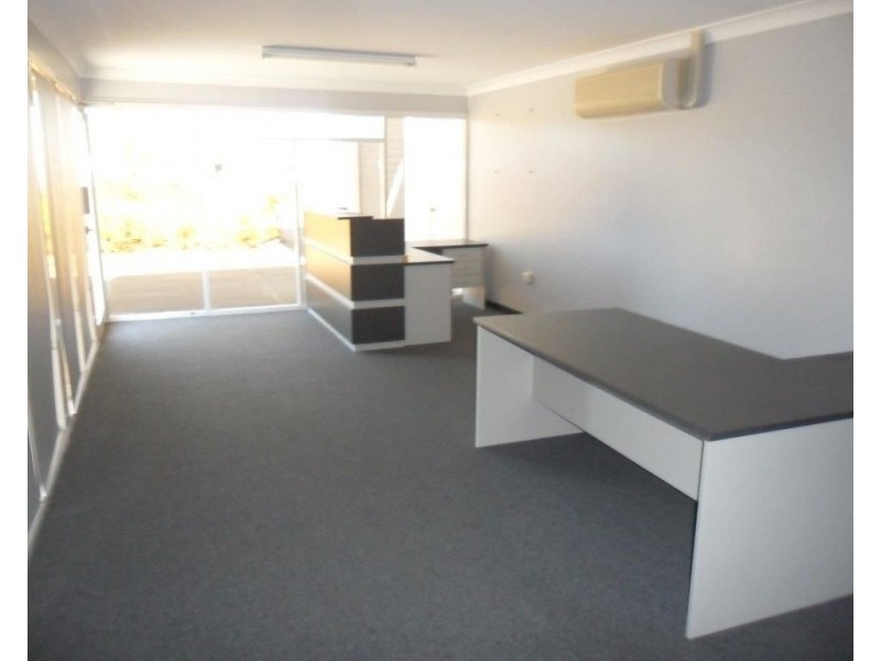 15 Quinn Street, Kawana QLD 4701