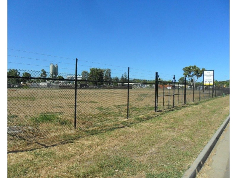 8-12 Sturt Street, Parkhurst QLD 4702