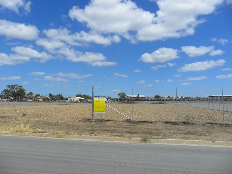 Lot 17 Gateway Industrial Estate, Foster Street, Gracemere QLD 4702