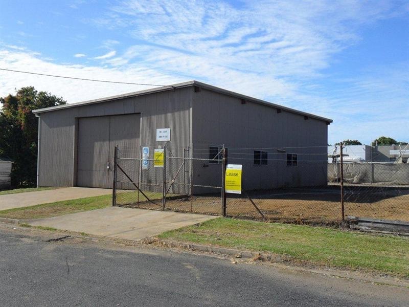 17 South Street, Depot Hill QLD 4700