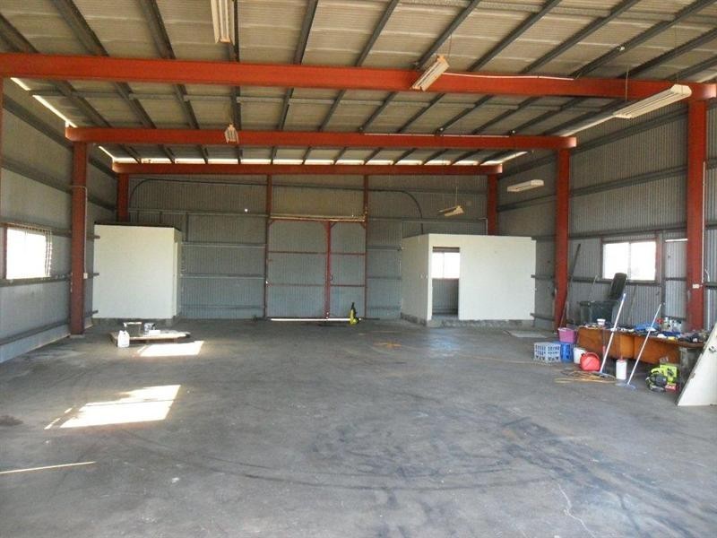 17 South Street, Depot Hill QLD 4700