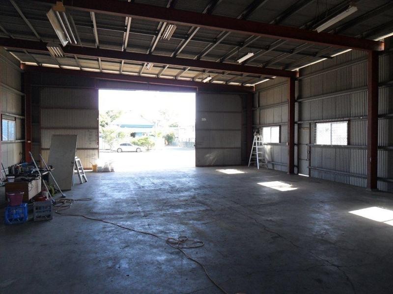 17 South Street, Depot Hill QLD 4700