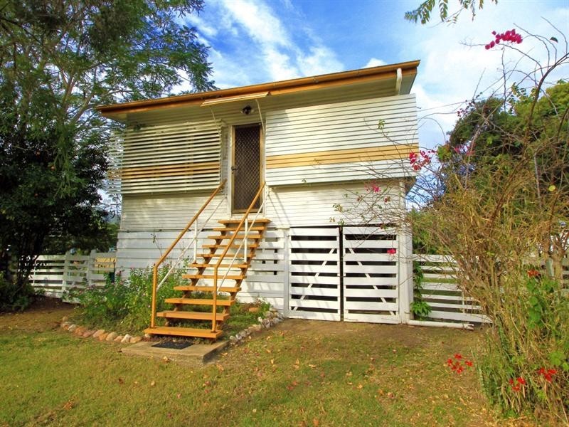 26 Dean Street, Berserker QLD 4701