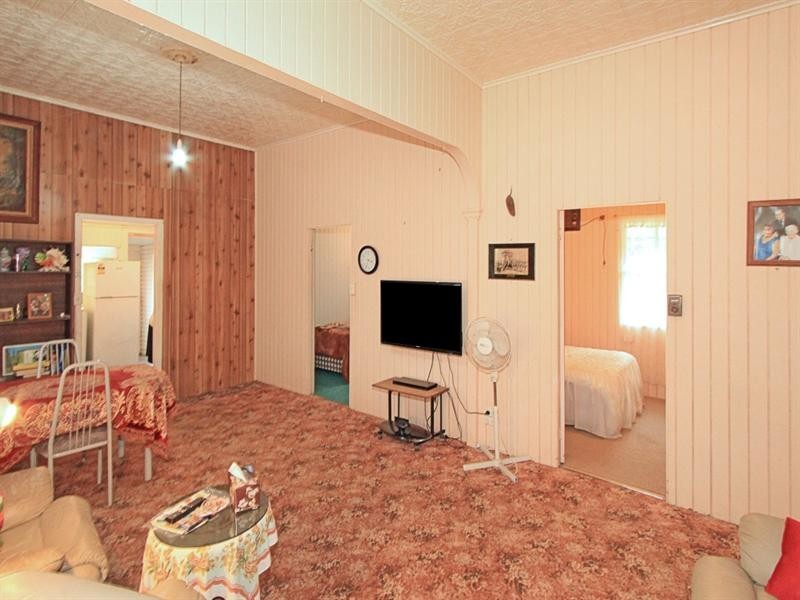 26 Dean Street, Berserker QLD 4701