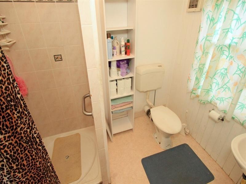 26 Dean Street, Berserker QLD 4701