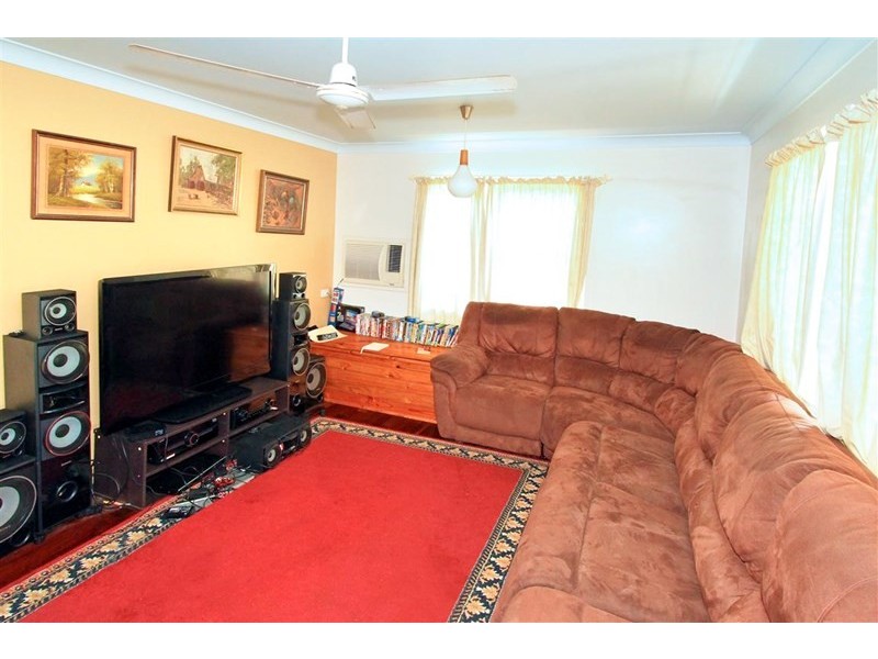 323 Blanchfield Street, Koongal QLD 4701