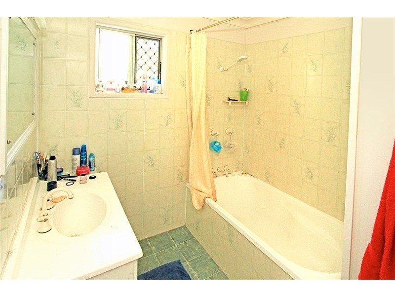 323 Blanchfield Street, Koongal QLD 4701