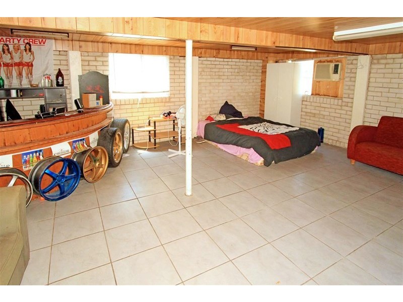 323 Blanchfield Street, Koongal QLD 4701