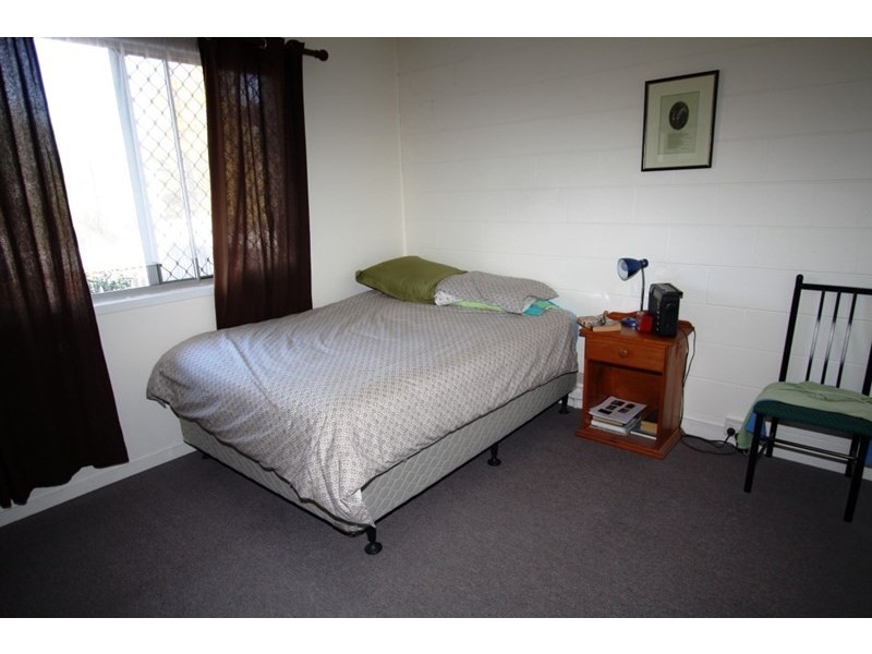 2/17 Nicholson Street, Allenstown QLD 4700