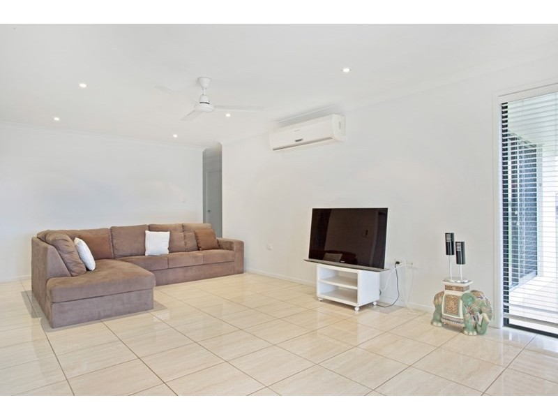 12 Ingram Drive, Gracemere QLD 4702