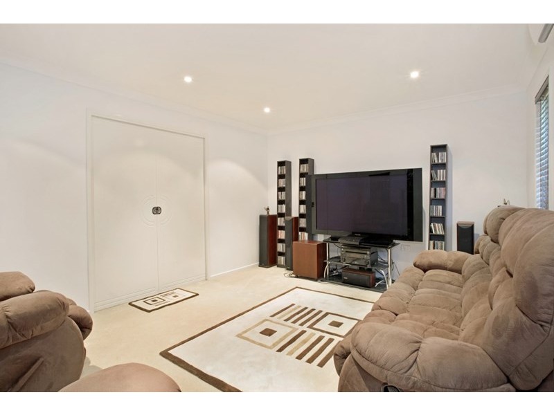 12 Ingram Drive, Gracemere QLD 4702