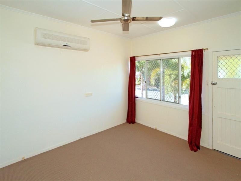 139 Water Street, Berserker QLD 4701