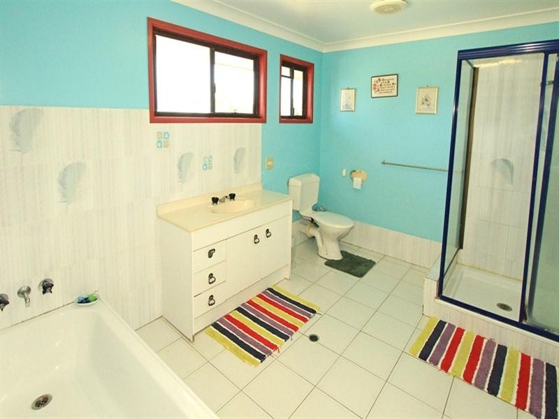 9 Hinton Street, Koongal QLD 4701