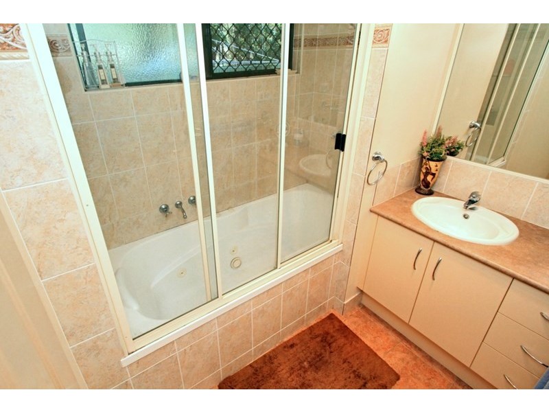 109 Grosskopf Street, Frenchville QLD 4701