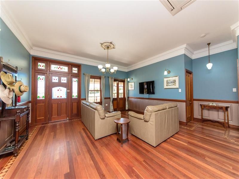 14 Maddison Avenue, Rockyview QLD 4701