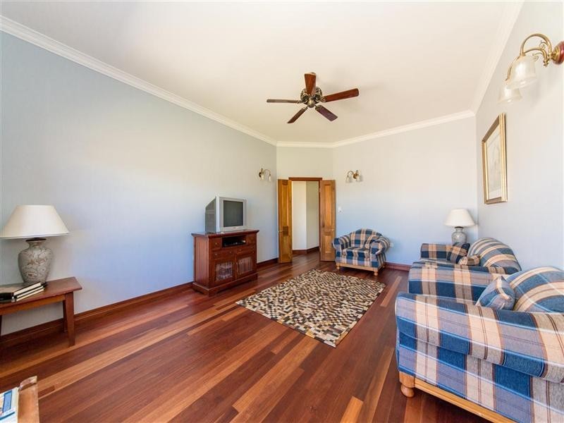 14 Maddison Avenue, Rockyview QLD 4701