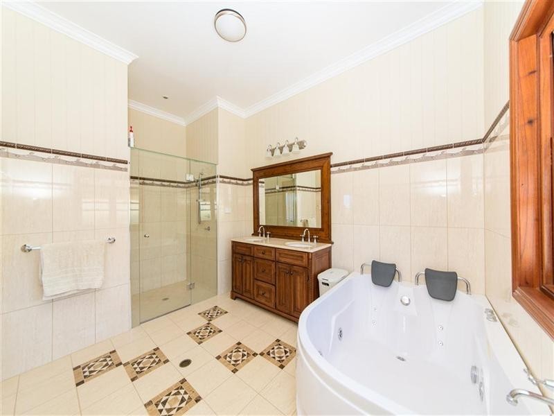 14 Maddison Avenue, Rockyview QLD 4701