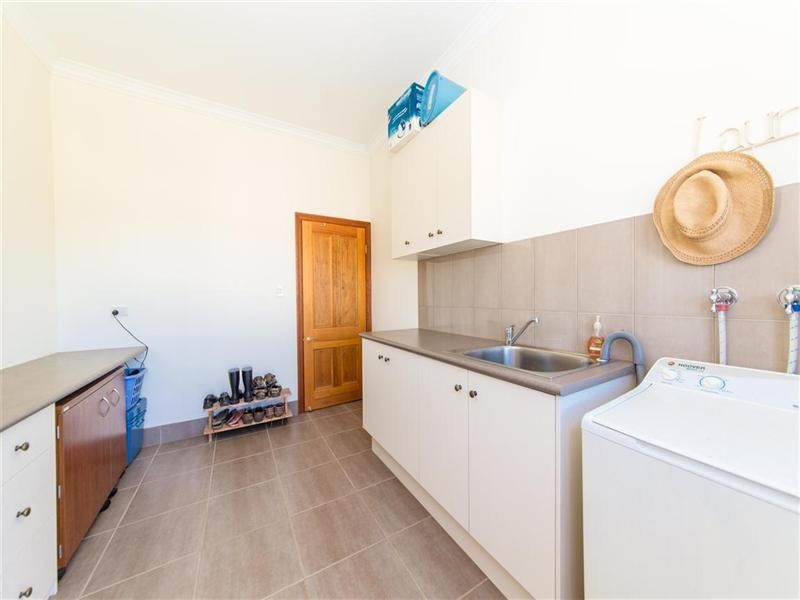 14 Maddison Avenue, Rockyview QLD 4701