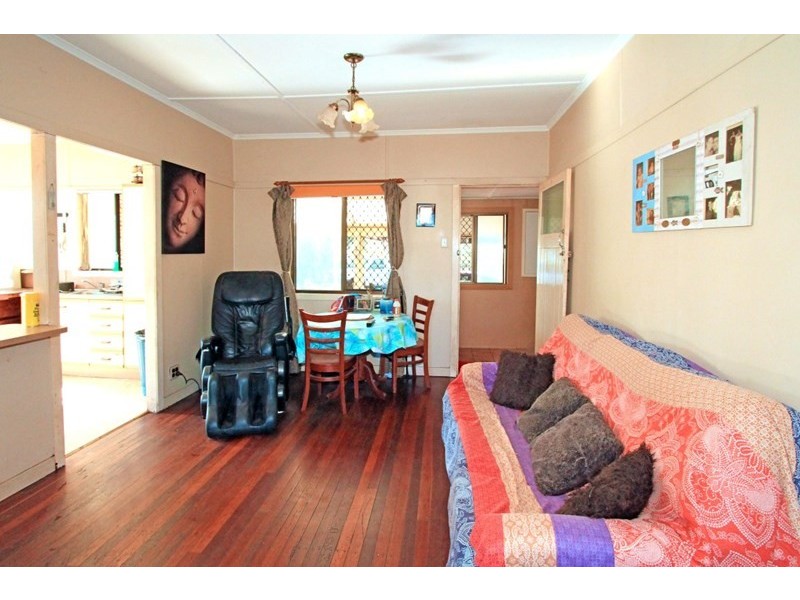 113 Main Street, Park Avenue QLD 4701